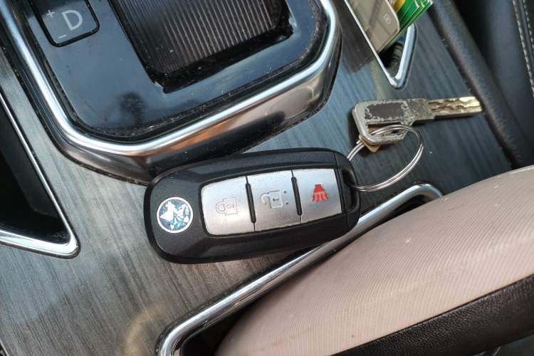 Used Venucia T90 2017 2.0L CVT Smart Edition
