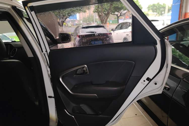 Used Huatai Santa Fe 2016 1.5T Gasoline Manual Two-Wheel Drive Elite Model