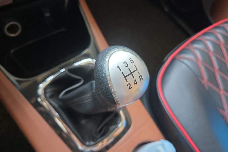 Used FORTHING Joyear X5 2013 1.8T Manual Luxury Model
