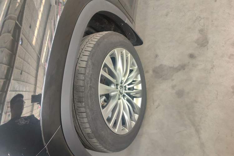 Used Toyota Highlander 2023 2.5L Smart Electric Hybrid Dual-Engine Four-Wheel Drive Prestige Version – 7 Seats
