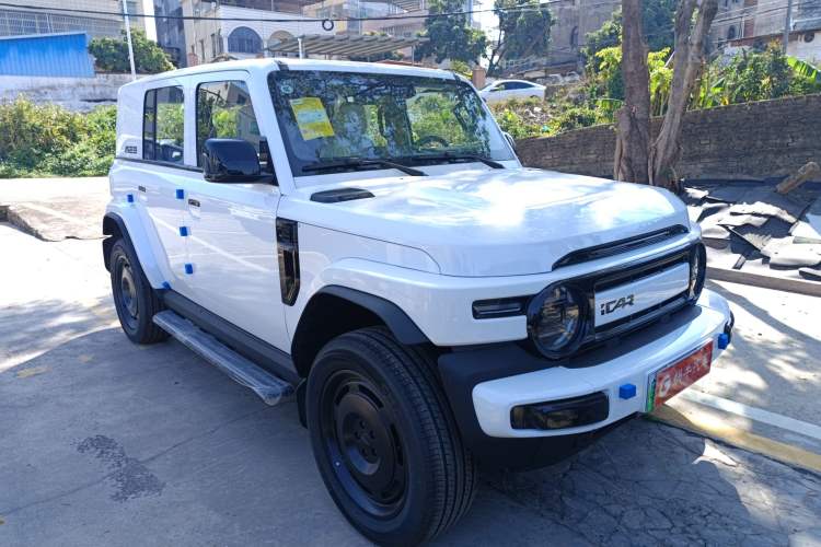 Used  V23 2025 401 Two-Wheel Drive Advanced Edition
