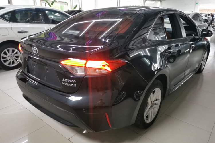 Used Toyota Levin 2021 Dual-Motor 1.8H E-CVT Leading Edition
