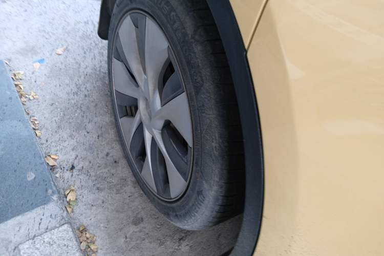 Used Tesla Model Y 2022 Long-Range All-Wheel-Drive Version
