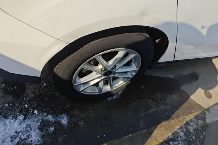 Used Ford Focus 2015 Hatchback EcoBoost 125 Automatic Supreme Style Edition
