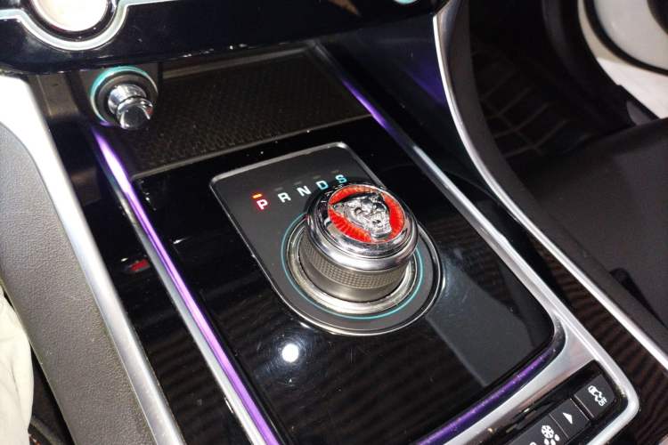 Used Jaguar XEL 2019 2.0T 200 PS Luxury Edition
