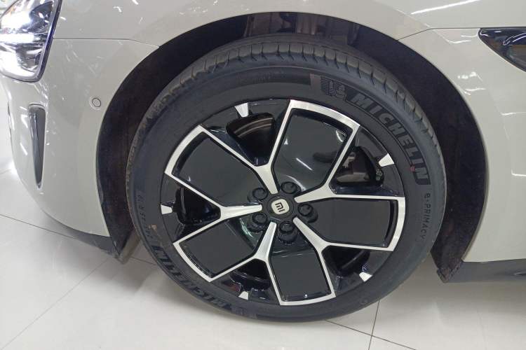 Used Xiaomi Auto SU7 2024 Rear-Drive Long-Range Intelligent Driving Version
