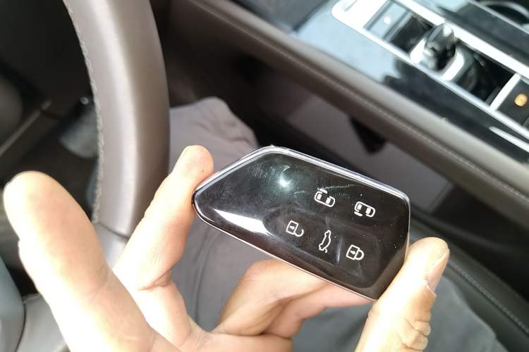 Used Volkswagen Viloran 2024 330TSI Luxury Edition