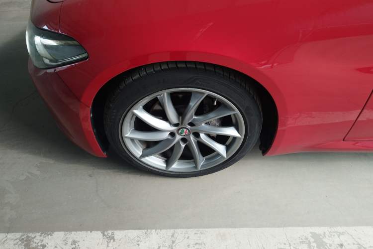 Used Alfa Romeo Giulia 2017 2.0T 200HP Luxury Edition