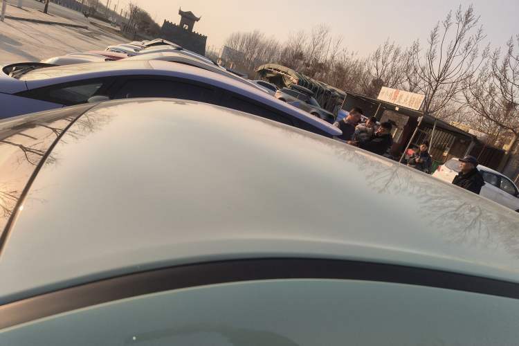 Used ORA Good Cat 2022 Morandi Edition 400km Standard Range Luxury Version Lithium-Ion Battery