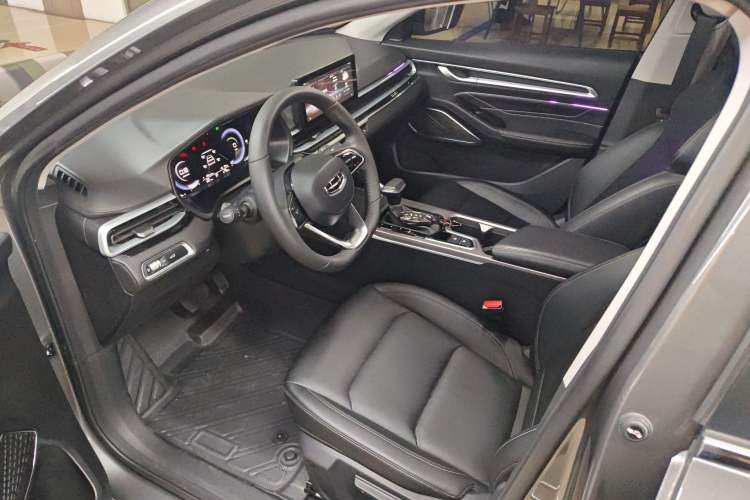 Used Geely Auto Emgrand 2022 4th Generation 1.5L CVT Luxury Model
