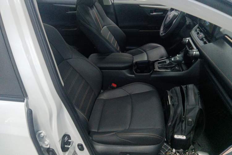 Used Toyota Wildlander 2024 2.0L CVT Two-Wheel Drive Luxury PLUS Edition