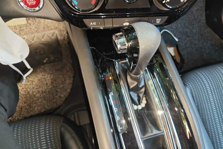 Used Honda Vezel 2017 1.8L CVT Front-Wheel Drive Pioneer Edition
