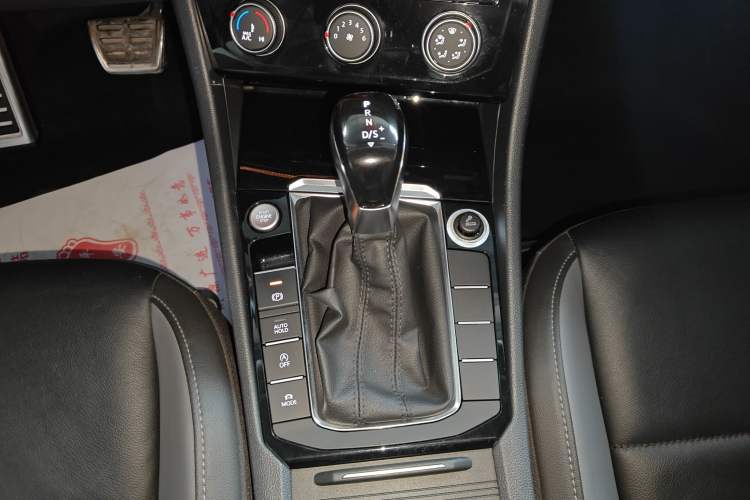 Used Volkswagen Sagitar 2020 280TSI DSG Comfort Version China VI Standard
