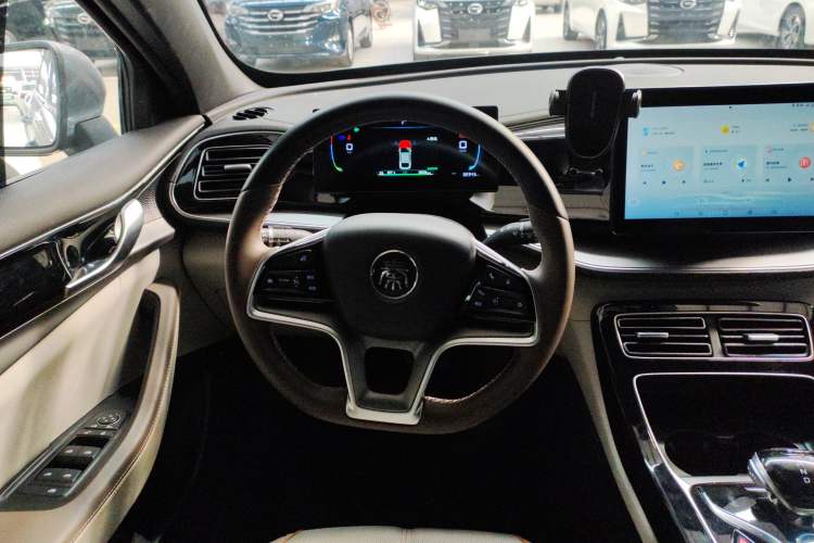 Used BYD Qin PLUS 2024 Honor Edition EV 420KM Leading Model
