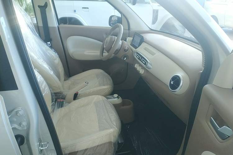 Used Wuling Hongguang MINIEV 2025 Four-Door Version Advanced Edition
