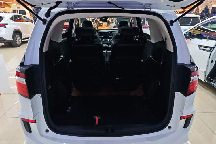 Used Honda Elysion 2016 2.4L Luxury Edition
