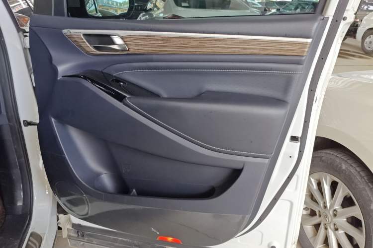 Used GAC Trumpchi M8 2023 Master Series 390T Prestige Edition
