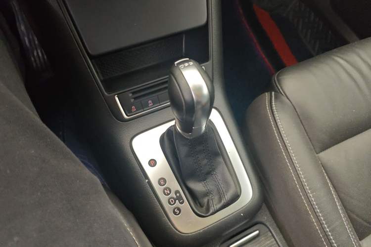 Used Volkswagen Tiguan 2016 280TSI Automatic Two-Wheel Drive Silk Road Comfort Edition
