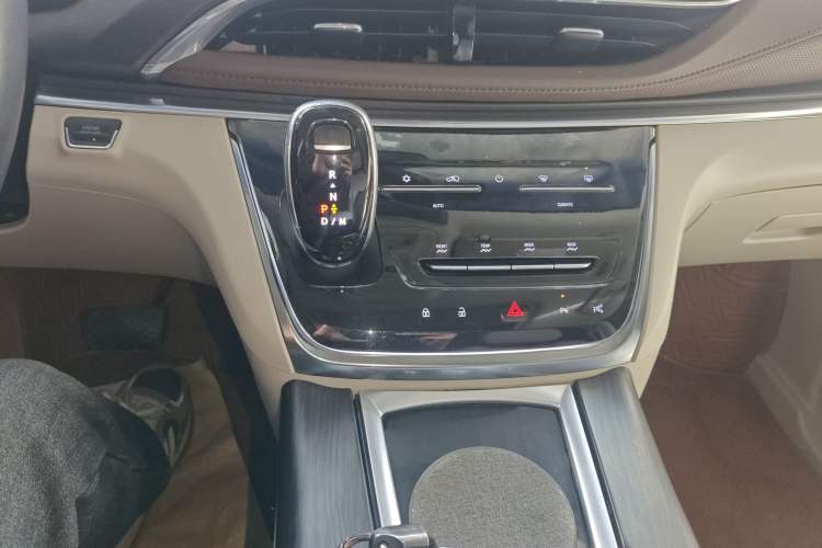 Used Buick GL8 2020 Land Business Class 652T Premium Model
