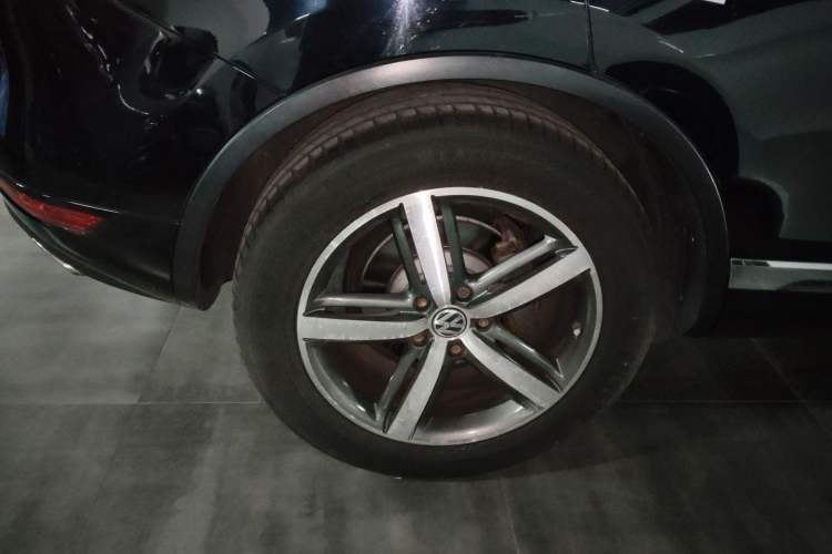 Used Volkswagen Touareg 2011 3.0 TSI Comfort Version