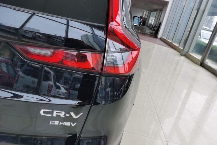 Used Honda CR-V 2024 2.0L eHEV Two-Wheel Drive Smart Edition