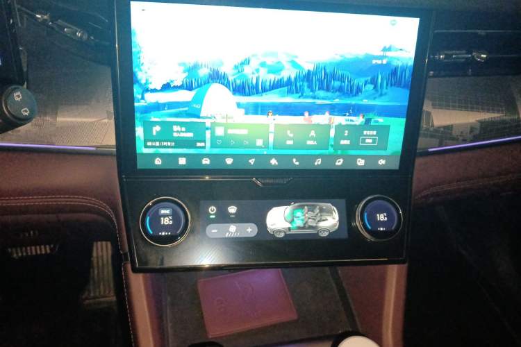 Used Lynk & Co 09 2021 2.0T Ultra Six-Seater