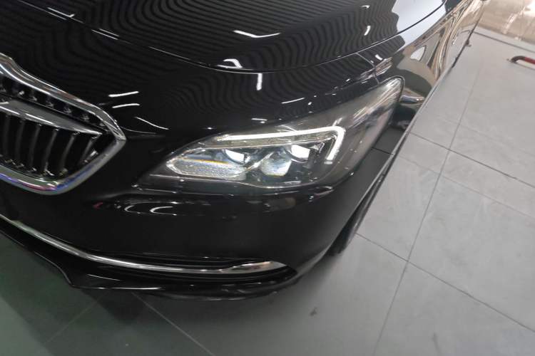 Used Buick LaCrosse 2018 30H Elite Edition
