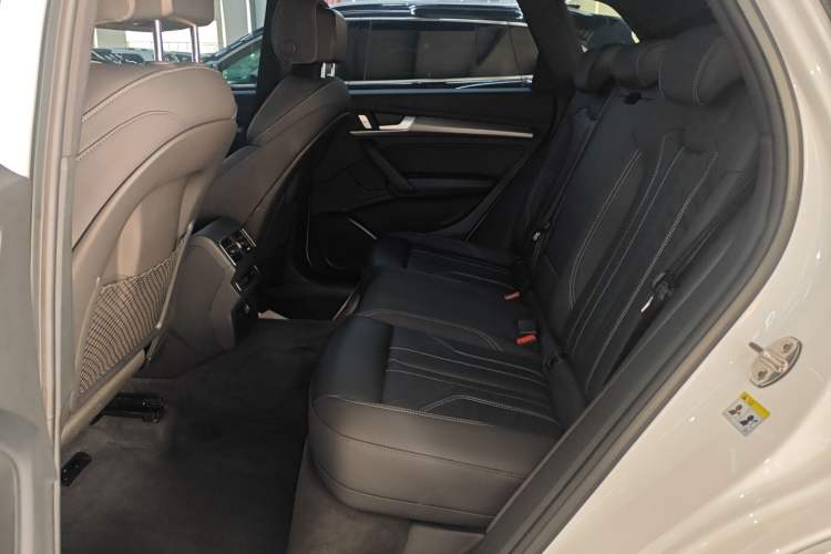 Used Audi Q5L 2023 40T Luxury Dynamic Model
