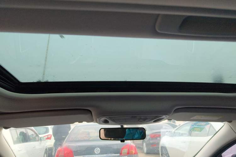 Used Ford Focus 2017 Sedan 1.6L Automatic Fashion Edition Smart Drive Version
