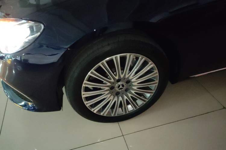 Used Mercedes-Benz E-Class 2019 Restyled E 300 L Luxury Edition
