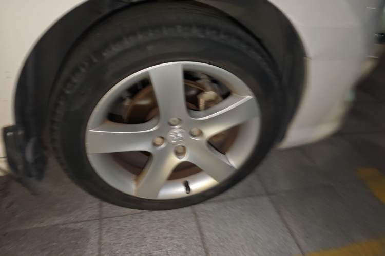 Used Peugeot 408 2013 2.0L Automatic Comfort Edition
