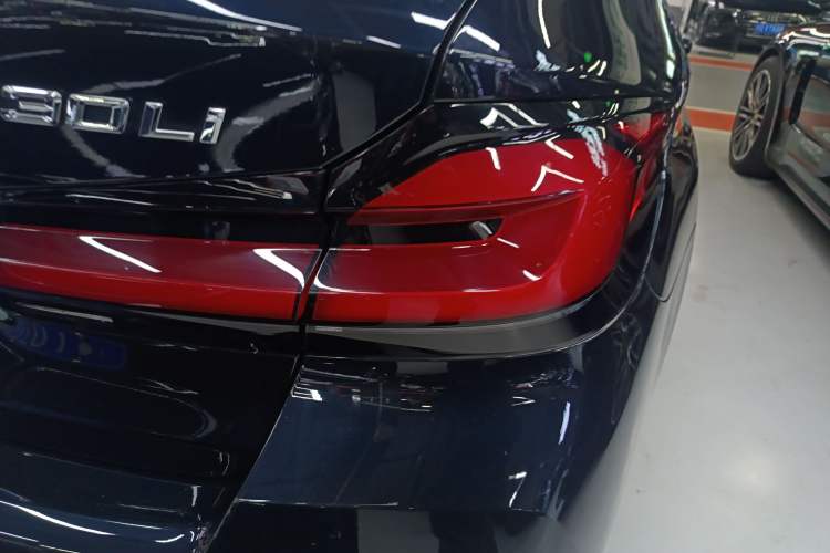 Used BMW 5 Series 2021 530Li Luxury Edition M Sport Package