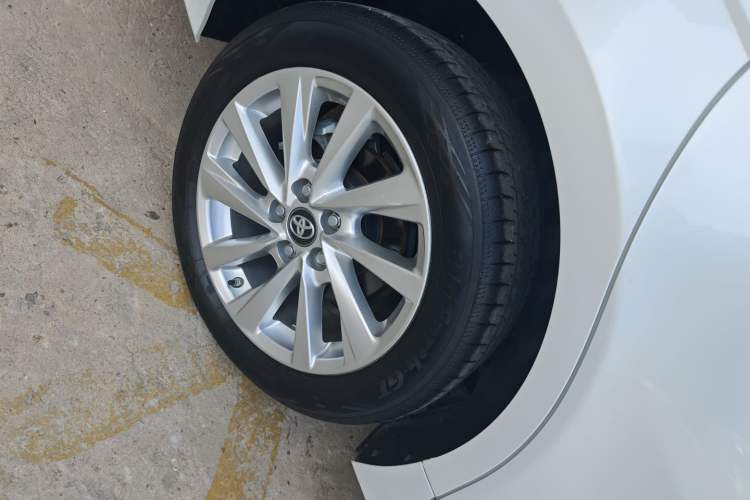 Used Toyota Camry 2021 2.0G Luxury Edition
