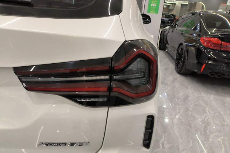 Used BMW X3 2023 Restyled xDrive30i Leading Edition M Night Sky Package
