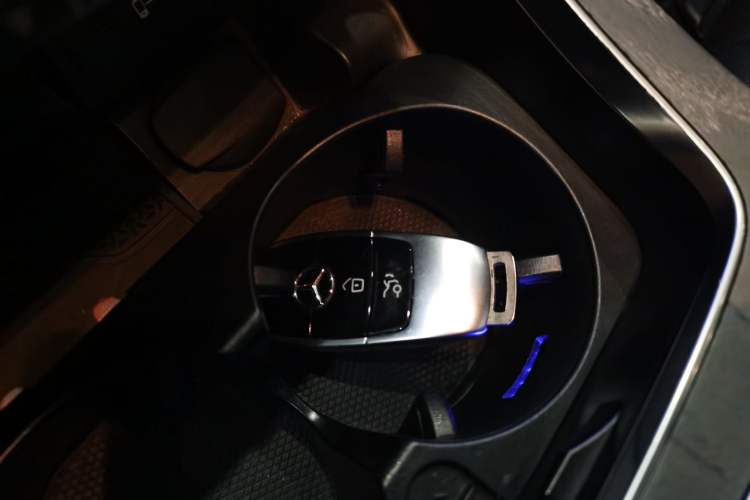 Used Mercedes-Benz E-Class 2021 E 260 L
