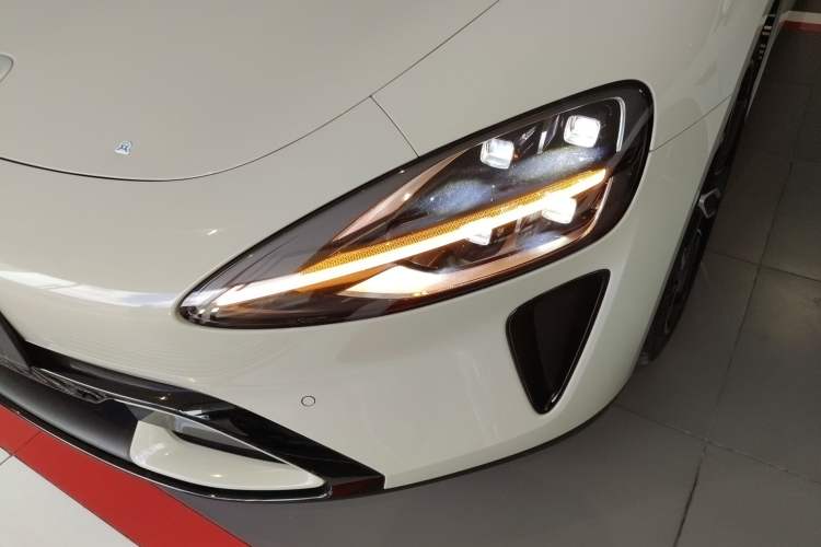 Used  SU7 2024 Four-Wheel Drive Ultra-Long Range Advanced Intelligent Driving Max Edition
