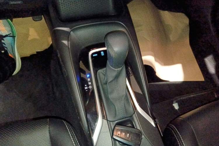 Used Toyota Levin 2019 185T CVT Luxury Edition China VI Standard
