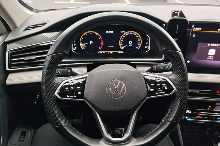 Used Volkswagen Tiguan L 2022 330TSI Automatic Two-Wheel Drive R-Line Enhanced Edition
