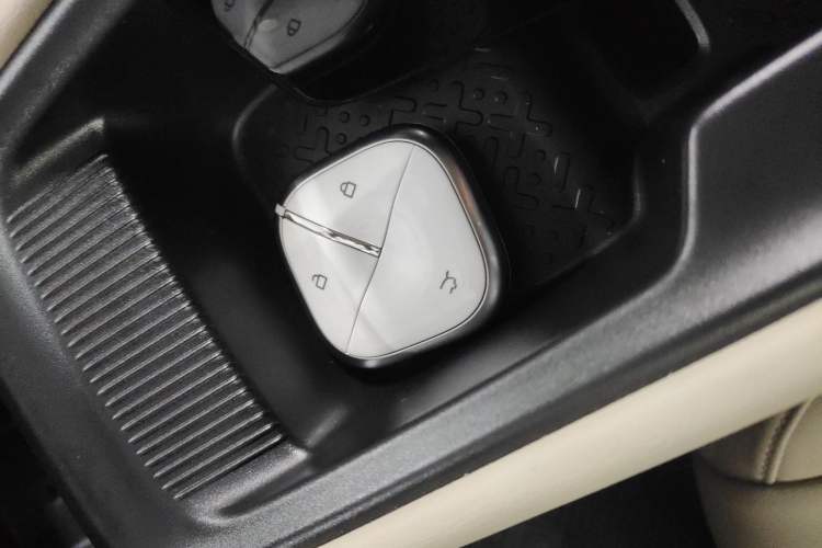 Used Wuling Bingo PLUS 2024 401 km Range 5-Seater Version
