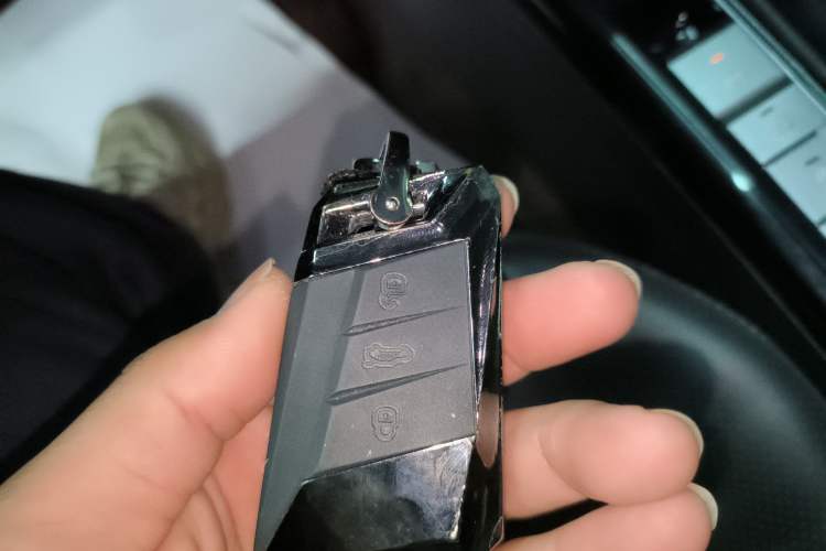 Used Volkswagen Passat 2020 Revised Version 330TSI Luxury Edition China VI Standard
