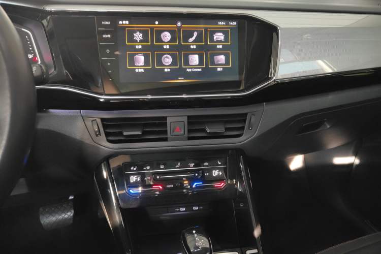 Used Volkswagen Tayron 2020 330TSI Two-Wheel Drive Luxury Smart Connectivity Version