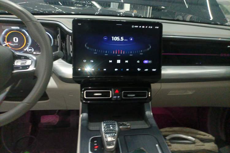 Used GAC Trumpchi GS8 2022 Linghang Series 2.0 TGDI Two-Wheel-Drive Luxury Smart Connectivity Version (7 Seats)
