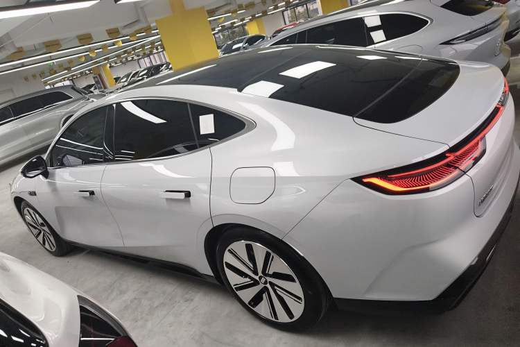 Used  E8 2024 665 km Range Rear-Drive Starship Long-Range Version