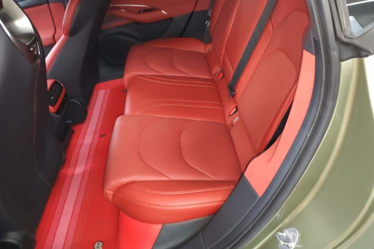 Used  SU7 2024 Four-Wheel Drive Ultra-Long Range Advanced Intelligent Driving Max Edition
