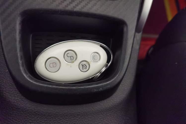 Used BYD Yuan New Energy 2018 EV360 Smart Connect Cool Edition
