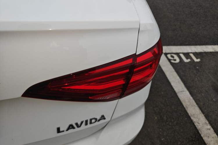 Used Volkswagen Lavida 2019 Lavida Start 1.5L Automatic Trendy Version China VI Standard