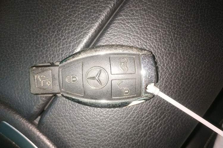 Used Mercedes-Benz V-Class 2022 V 260 L Long Wheelbase Prestige Edition
