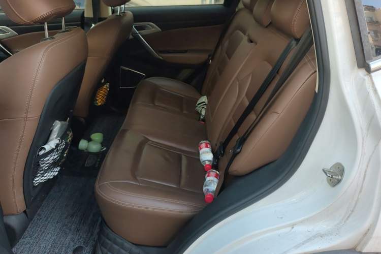 Used Geely Auto Emgrand X7 Sport 2016 1.8TD Automatic ZhiZun Version
