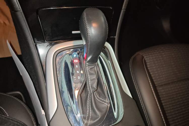 Used Buick Regal 2015 1.6T Leading Technology Model
