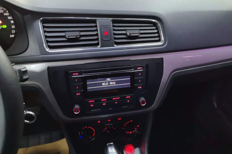 Used Volkswagen Lavida 2017 1.6L Automatic Fashion Edition